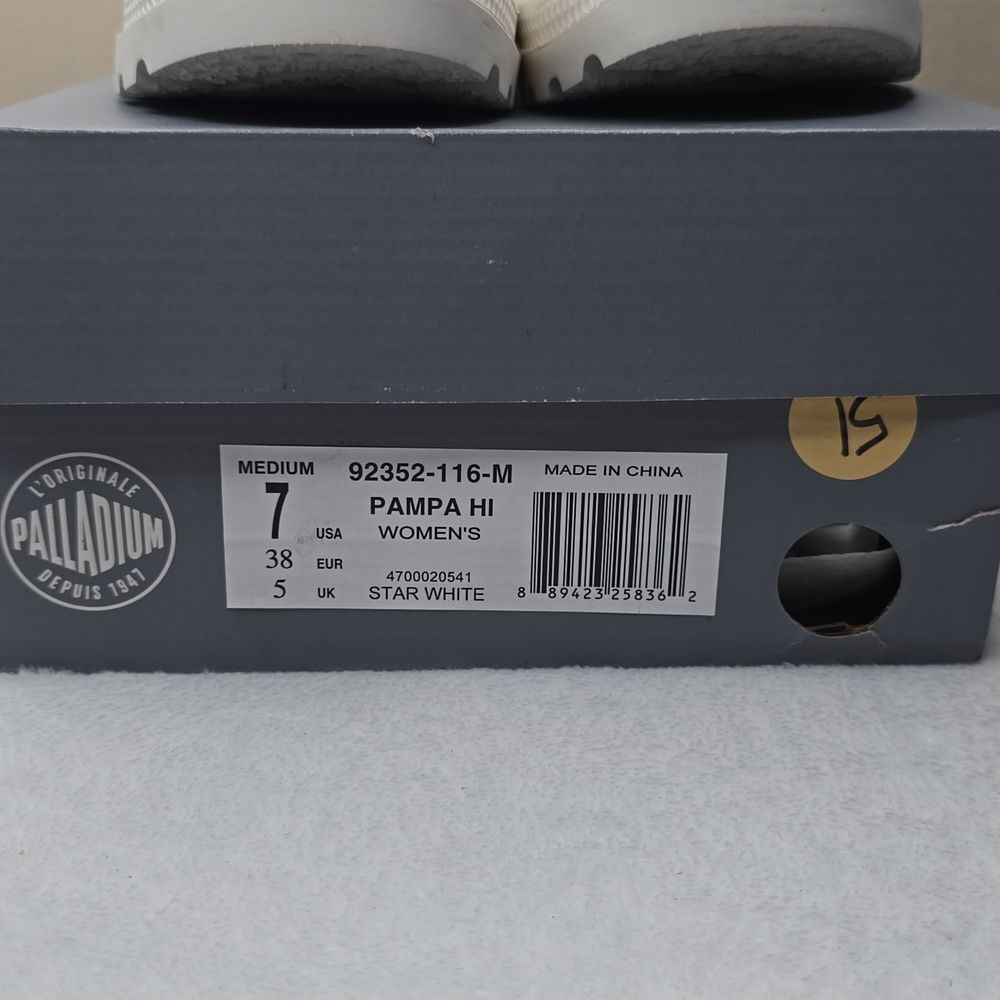 NIB Womens Palladium Pampa HI Sz 7 Star White - Picture 9 of 9